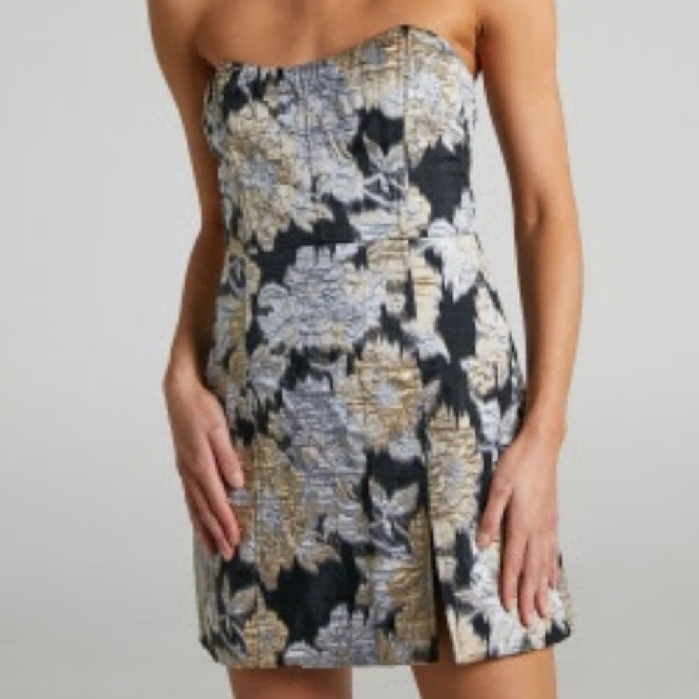 BRAILEY MINI DRESS - STRAPLESS DRESS IN BLACK, SILVER & GOLD JACQUARD